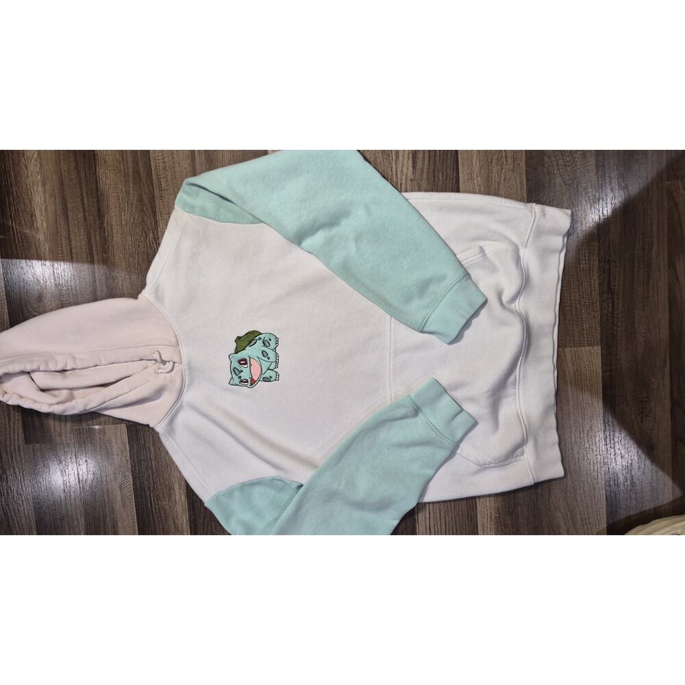 H&M Pokémon Bulbasaur Colorblock Fleece Hoodie Embroidered Pockets XS - Picture 4 of 9